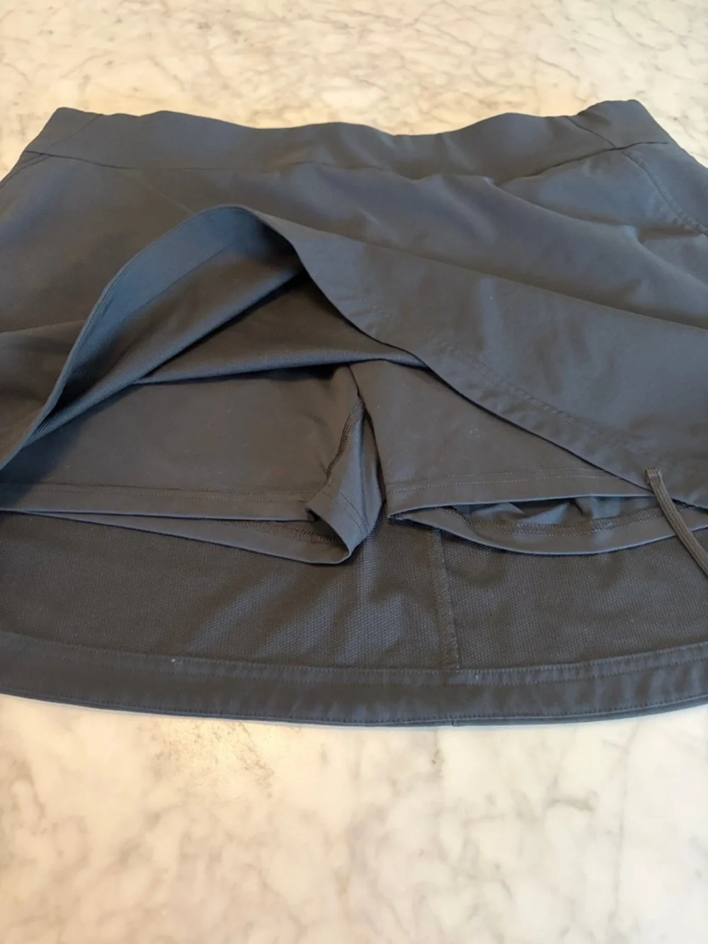 Columbia Women’s Black Active Skort with Side Pockets and drawstrings Size 1X